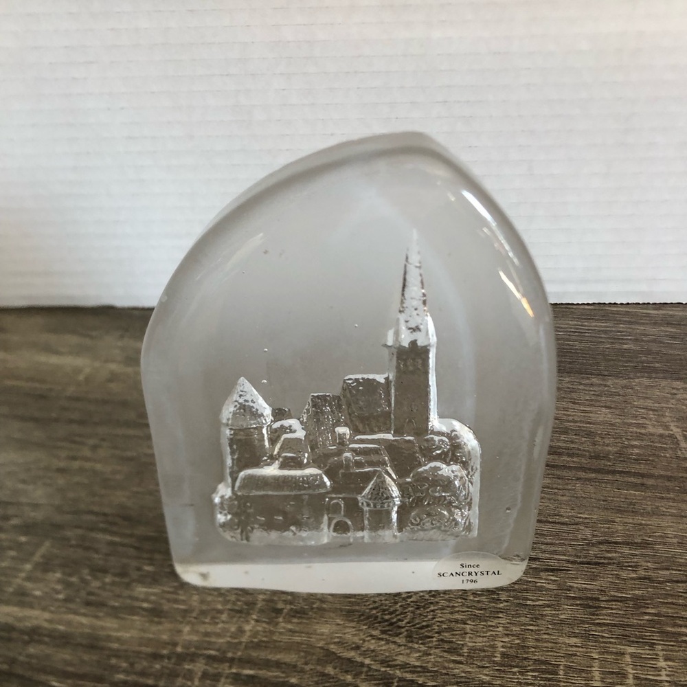 Scancrystal Castle Crystal Paperweight